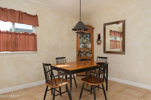 1623 Venette Ln, Santa Maria CA  93454-1582 exterior