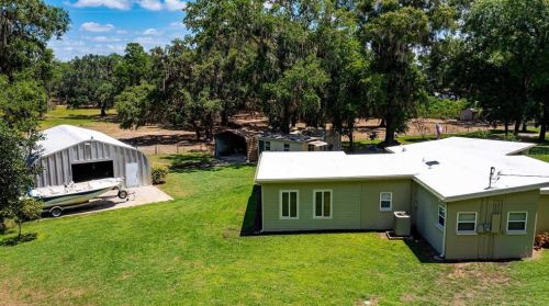 10710 Mcintosh Rd, Thonotosassa FL  33592-3945 exterior