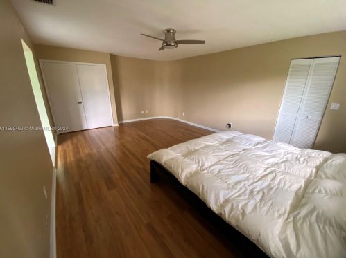 1231 179th Ave, Hollywood FL  33029-3162 exterior