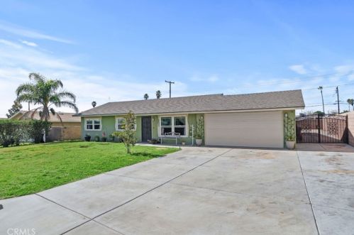 6686 Yucca Ave, Rialto, CA 92376-2631