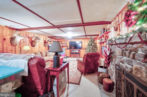 23334 Great Cove Rd, Mc Connellsburg PA  17233-8331 exterior