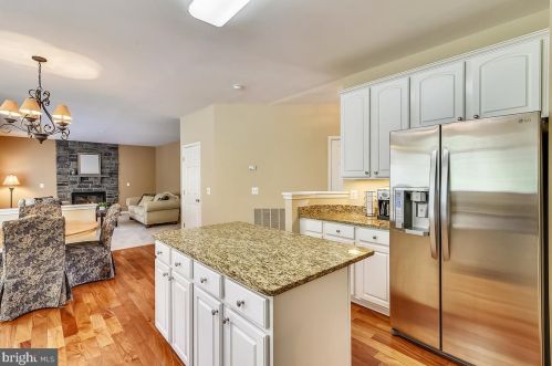 527 Rugby Ct, Purcellville VA  20132-3415 exterior