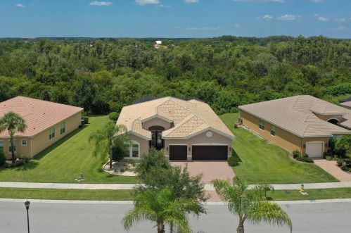 16203 Diamond Bay Dr, Wimauma, FL 33598-4008