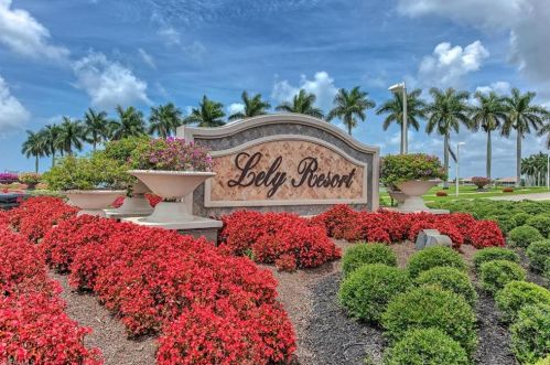 6971 Amen Corner Ct, Naples, FL 34113-3050