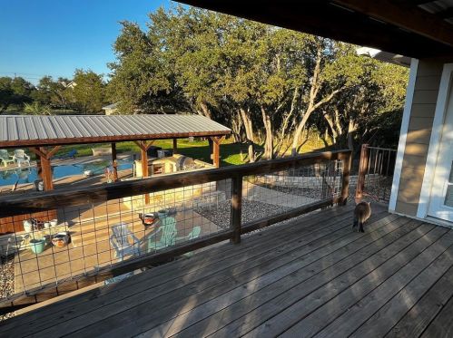 515 Post Oak Dr, Mount Sharp, TX 78620-4117
