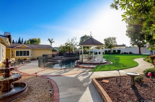 3367 Weatherford Ct, Simi Valley CA  93063-1328 exterior