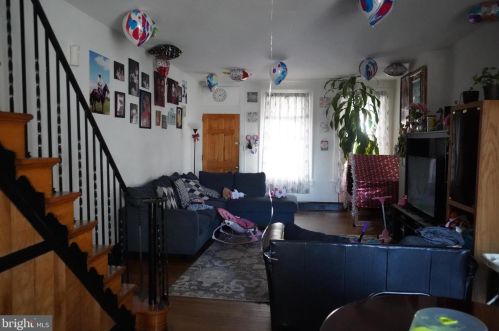 726 Lafayette St, Norristown, PA 19401-4525