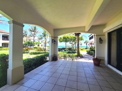 5823 Ocean Blvd, Boynton Beach, FL 33435-6253