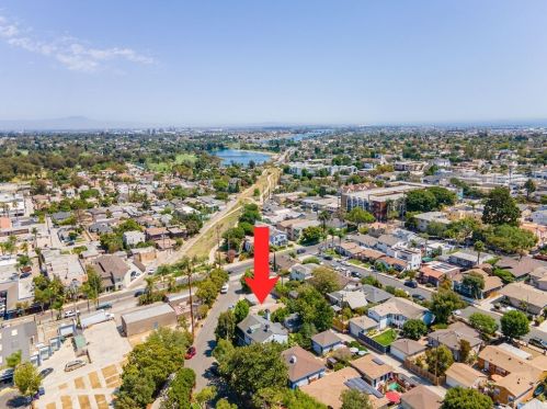 4330 Theresa St, Long Beach CA  90814-1334 exterior