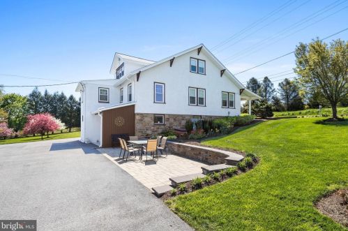 123 Old Kennett Rd, Kennett Sq PA  19348-2631 exterior