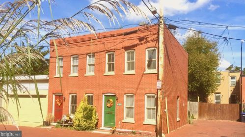 628 Browns Ct, Washington, DC 20003-1231