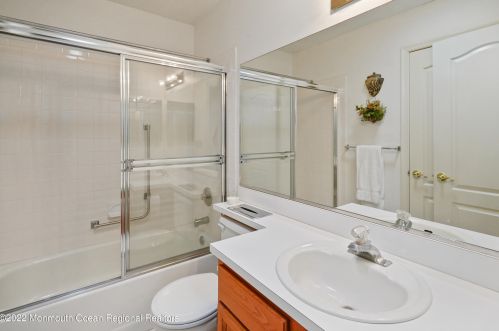 18 Baker Dr, Jackson Twp NJ 08527-3909 exterior