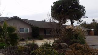 155 Maple Way, Hanford, CA 93230-1436