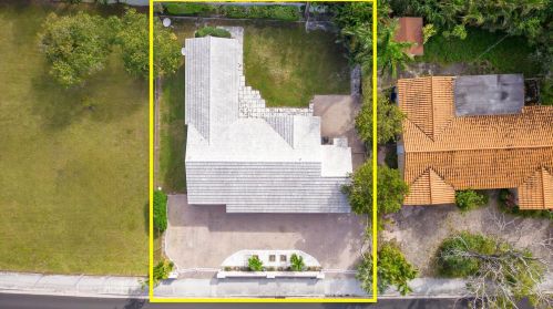 502 Congress Ave, West Palm Beach FL  33401-2904 exterior
