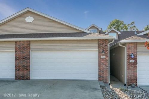 736 Kitterman Cir, Norwalk, IA 50211-2200