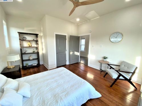 836 47th St, Oakland CA  94608-3202 exterior