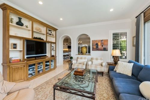 14 Morning Lgt, Newport Beach CA  92657-1654 exterior