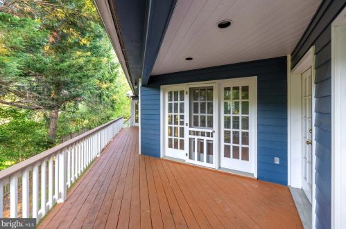 444 Great Falls St, Falls Church VA  22046-2608 exterior