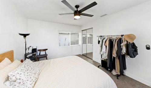 5702 Bakewell St, San Diego CA 92117-4044 exterior