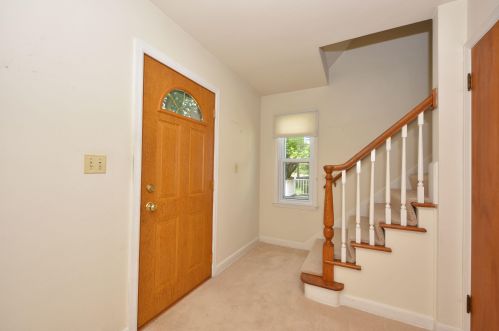 5812 Lydell Ave, Milwaukee, WI 53217-4506