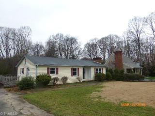 6031 Hedgerow Cir, Clemmons, NC 27012-8626