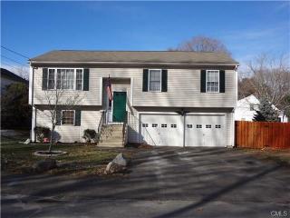 261 Division St, Ansonia, CT 06401-1021