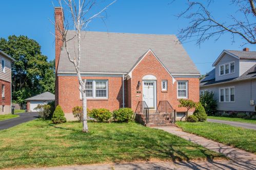 228 Nott St, Hartford, CT 06109-1722