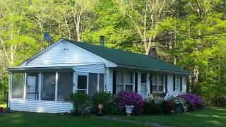 590 Oakland Valley Rd, Godeffroy, NY 12729-5119