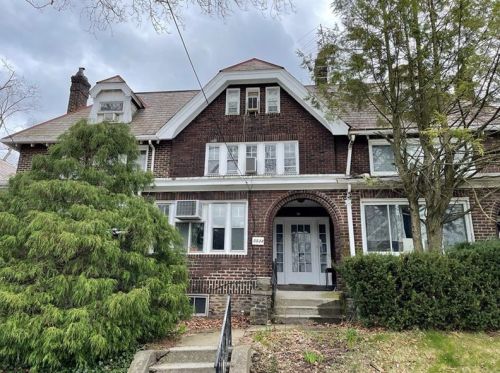 5534 Raleigh St, Pittsburgh, PA 15217-1535