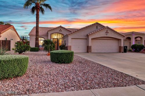 5019 Paradise Ln, Glendale AZ  85306-2655 exterior