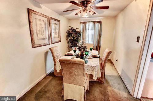 2453 Mercer St, Harrisburg PA  17104-2132 exterior