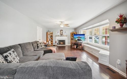 42 Edison Ln, Willingboro NJ  08046-2406 exterior