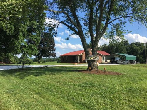 216 Cox Ford Rd, Ash Hill, NC 27007-8101