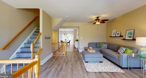 8459 Carmela Cir, Springfield VA  22153-4017 exterior