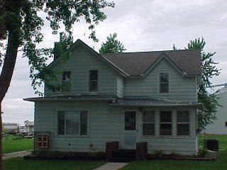 312 Front St, Clare, IA 50524-7605