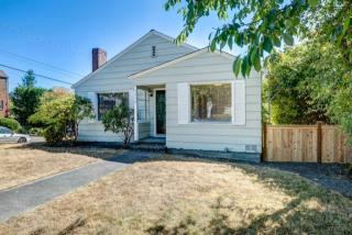 7556 Dibble Ave, Seattle, WA 98117-5125