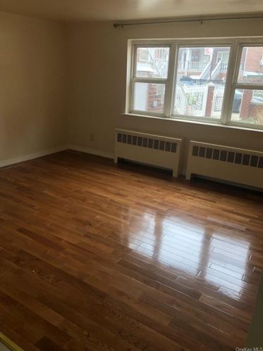 1976 Matthews Ave, Bronx NY  10462-3408 exterior
