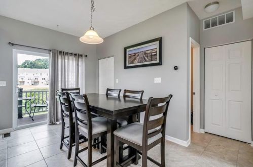 1509 Canterbury Dr, Imperial PA  15126-9186 exterior