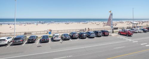 275 Ocean Blvd, Hampton, NH 03842-3628