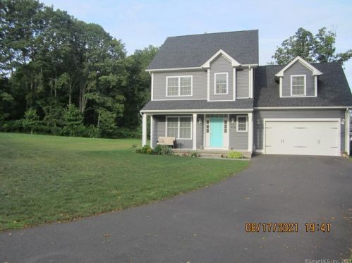 48 Jones Rd, Wallingford CT  06492-4325 exterior