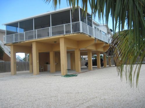 477 Big Pine Rd, Key Largo FL  33037-3104 exterior