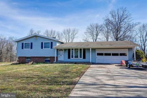217 Wood St, Pipersville, PA 18947-9761