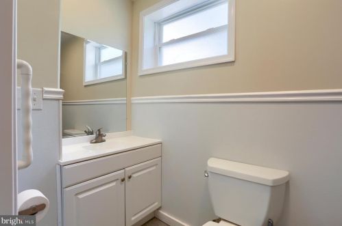 116 Linden Dr, Camp Hill PA  17011-7219 exterior