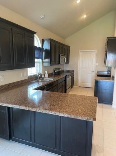 7917 Wildwest Dr, Fort Worth, TX 76131-4588