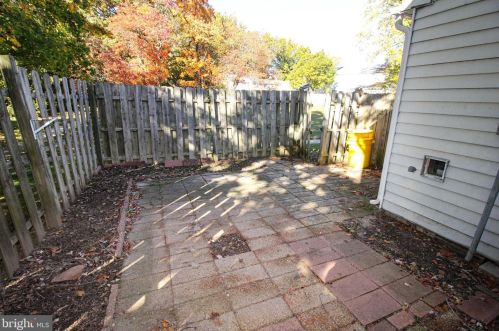 132 Rittenhouse Dr, Willingboro NJ  08046-2573 exterior