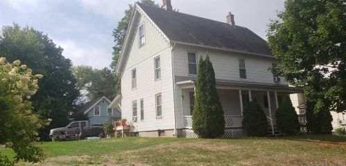 20 Pine Hill St, Manchester CT  06042-3111 exterior