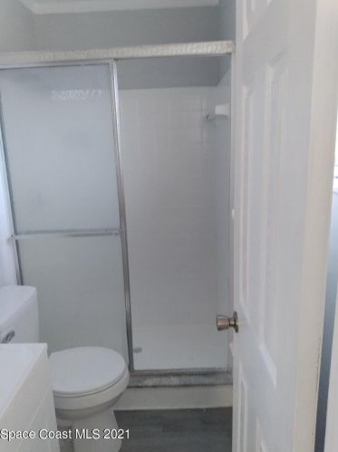 915 Grv Ave, Cocoa FL 32922-7216 exterior