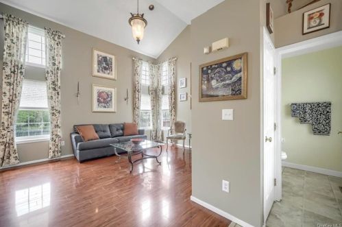 25 Mclaughlin Way, Washingtonville NY  10992-1151 exterior