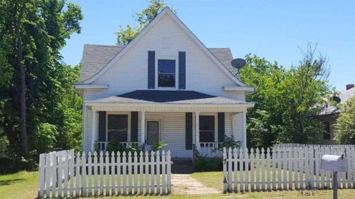 412 Columbia Ave, Lawton, OK 73507-6947