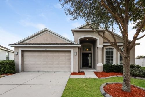 7111 Forest Mere Dr, Riverview FL  33578-8648 exterior